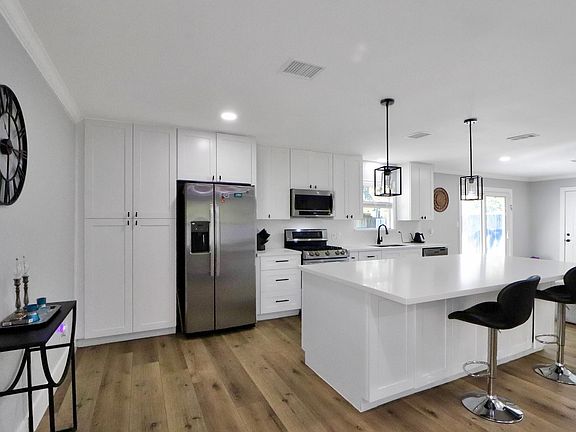 5th image of 6111 Shadow Crest St