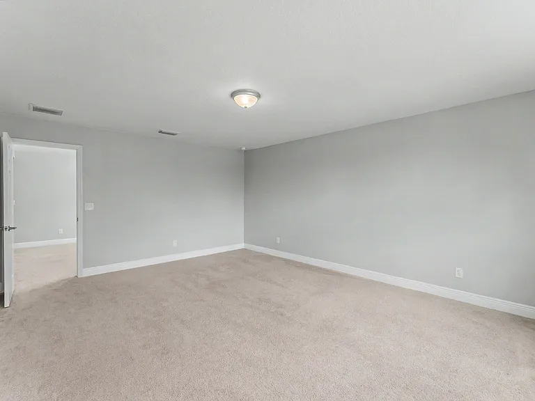12969 Burns Dr — Photo 16