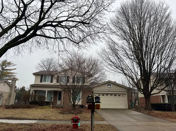 5032 Prentis Dr, Troy, MI 48085