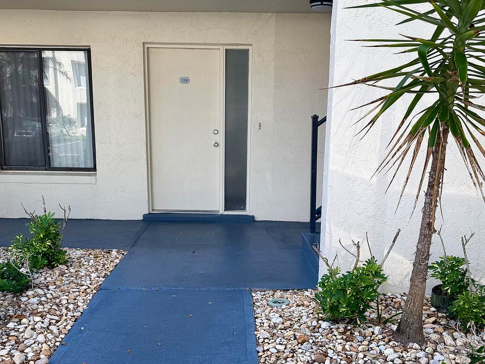 1st image of 200 International Dr APT 204