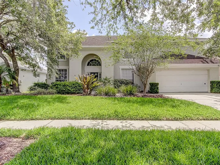 9401 Woodbay Dr — Photo 2