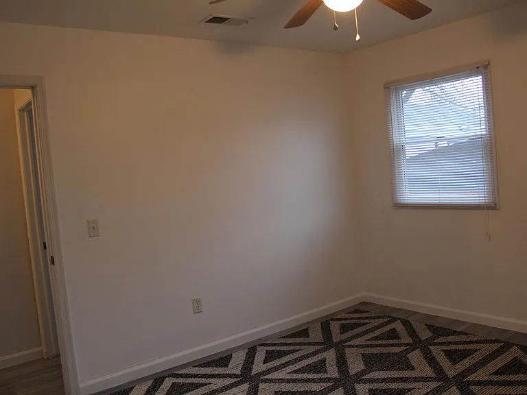 3238 Meadow St — Photo 41