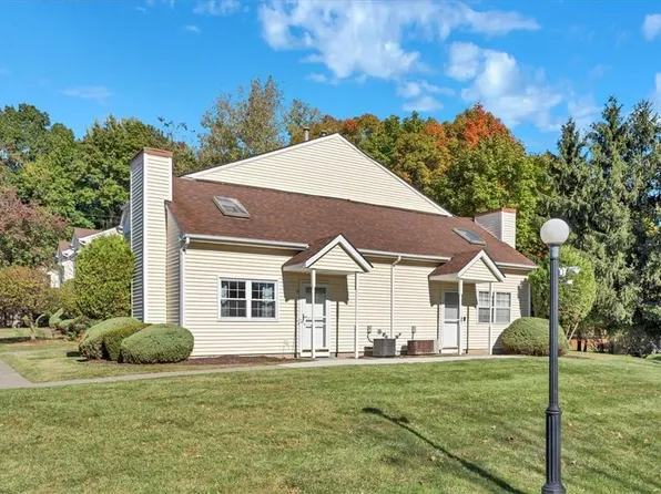 85 Brick Pond Road, Middletown, NY 10940