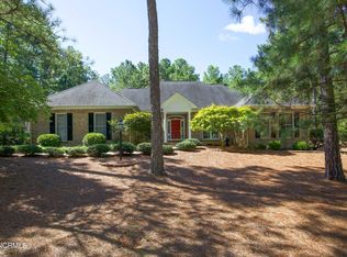 98 Stoneykirk Dr, Pinehurst, NC 28374