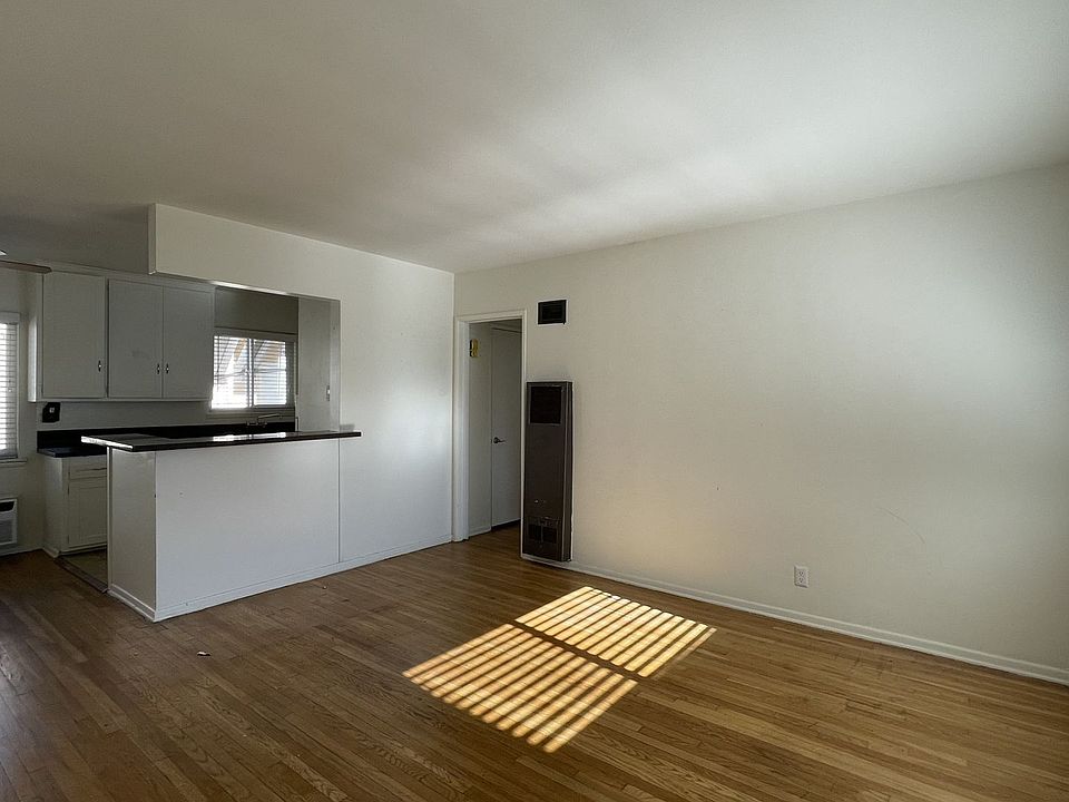 11854 11854 Chandler Blvd Valley Village, CA Zillow Apartments