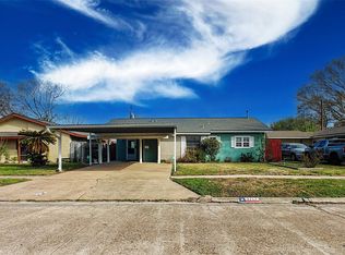 3717 Newton Dr, Pasadena, TX 77503