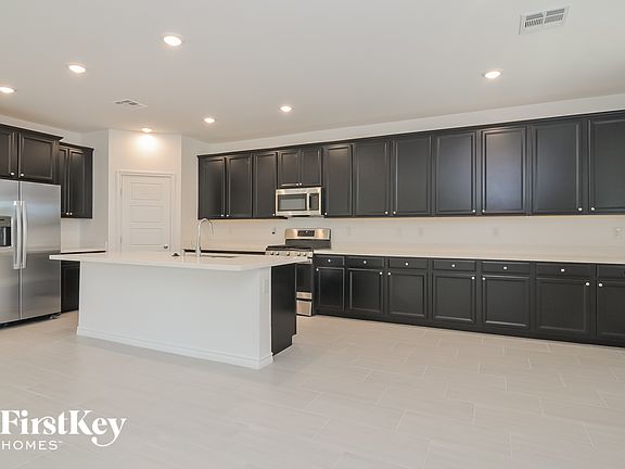 5th image of 6821 Greensmen Ave