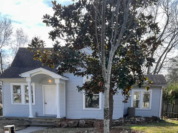 1020 W Locust Street, Springfield, MO 65803