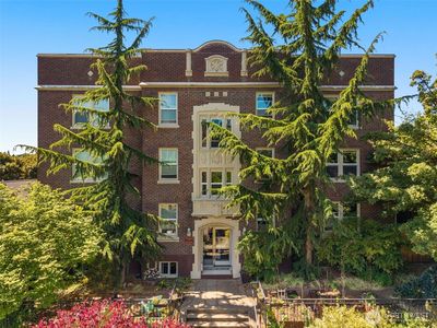 715 24th Avenue #306, Seattle, WA, 98122