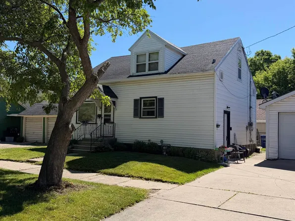 818 Saint George St, Green Bay, WI 54302