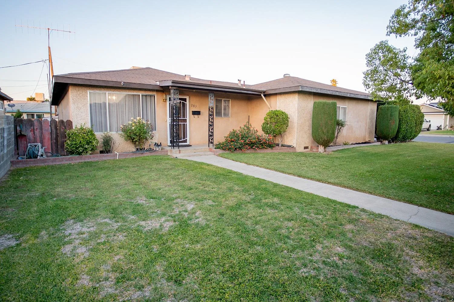 287 E Fir Ave photo 1
