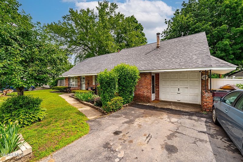 4th image of 1156 Outer Drive