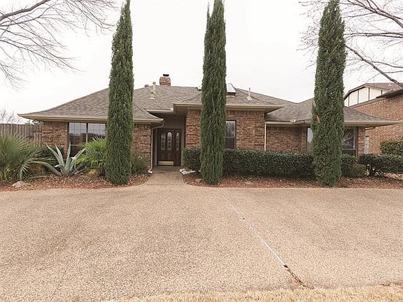 2nd image of 2912 Crooked Creek Dr