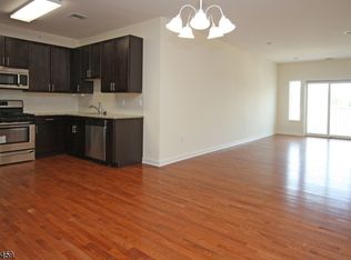 12 Ridgedale Ave APT 201, Morristown, NJ 07960