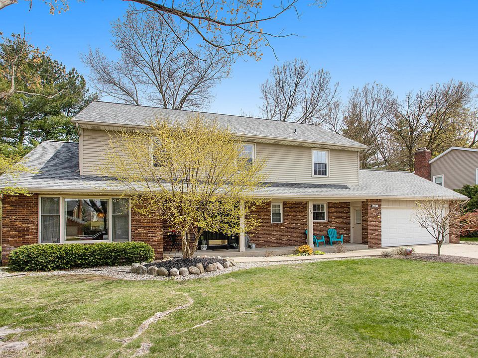 1st image of 6631 Pleasantview Dr