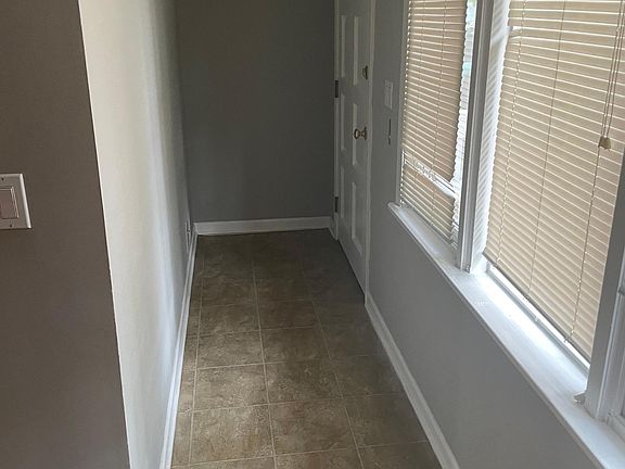 3rd image of 1460 N Paulina St #2