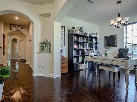 5th image of 700 Water Garden Cir