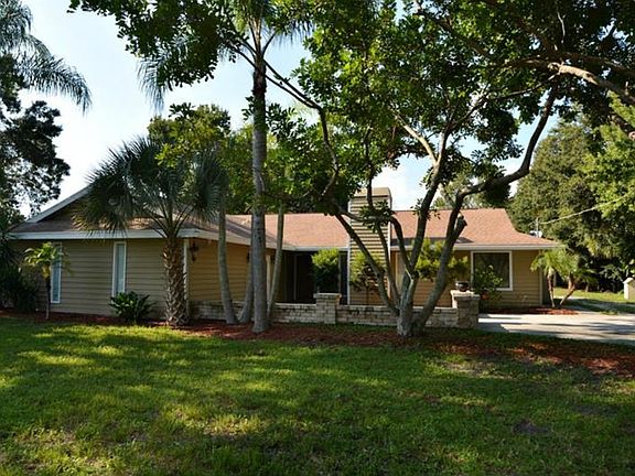 2nd image of 691 Suffolk Cir