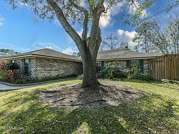 3rd image of 1639 Rivergate Dr