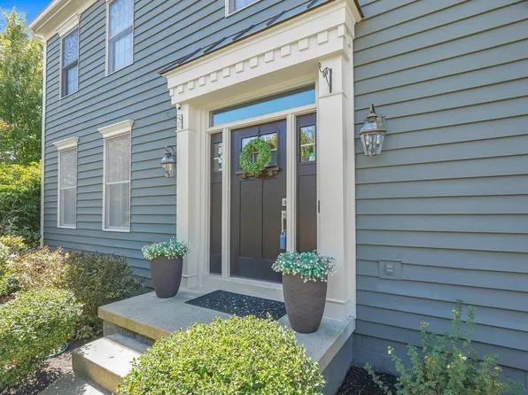 2676 Carmel Dr, Lewis Center, OH 43035