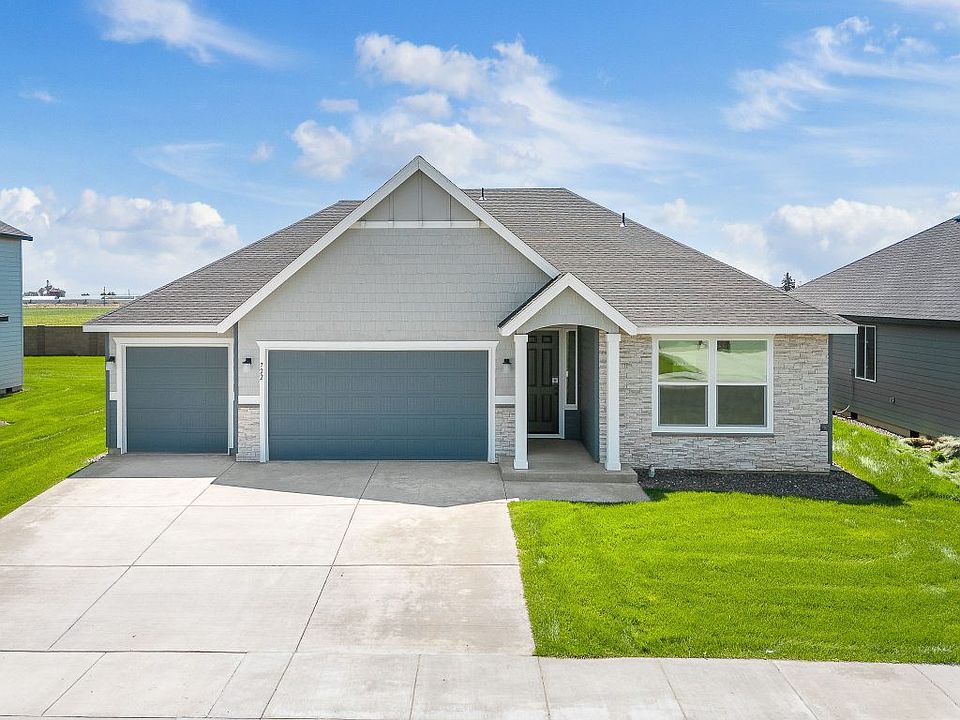 Paradise Park Community by Aho Construction