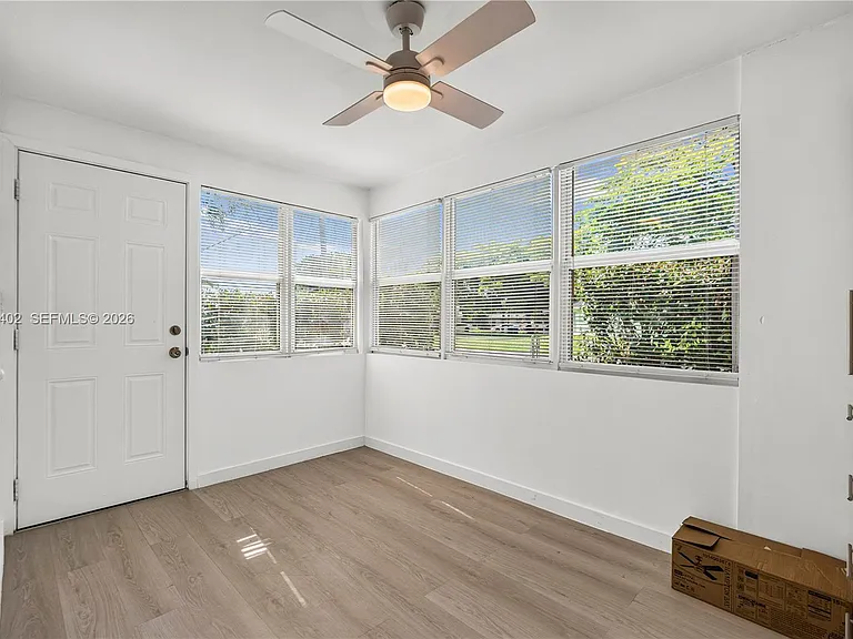5800 Taylor St #2 — Photo 12