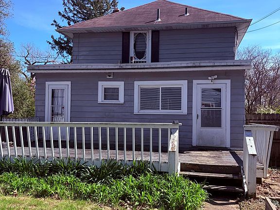 2nd image of 2424 Westwood Dr