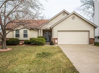 1182 Clydesdale Dr, Saint Charles, MO