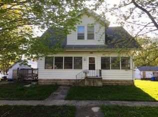 704 State St, Ackley, IA 50601