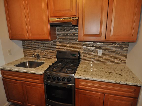 2nd image of 136 W 4th St APT 4A