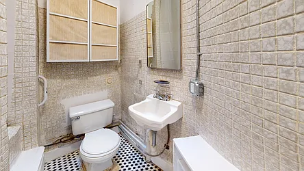 Rented by Bond New York