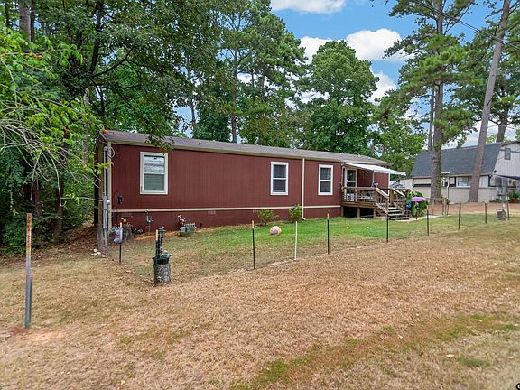 3rd image of 118 Knotty Pine Dr