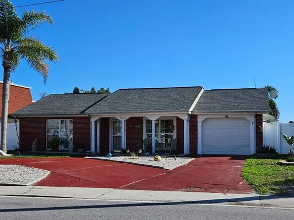 3506 Moog Rd, Holiday, FL 34691