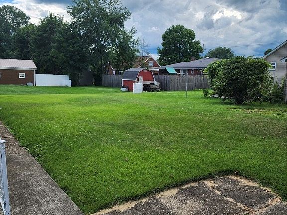 4th image of 604 May St