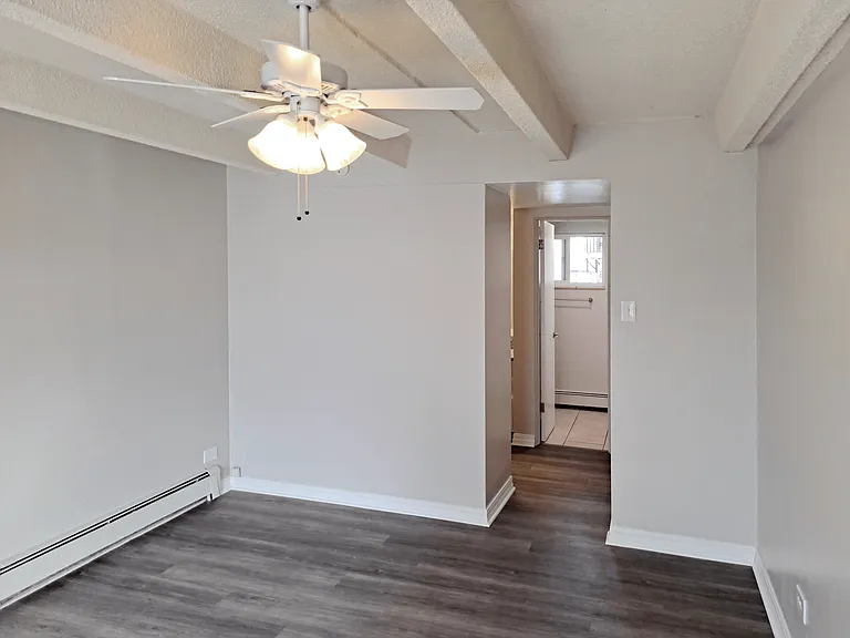 Boulder Crescent — Photo 48