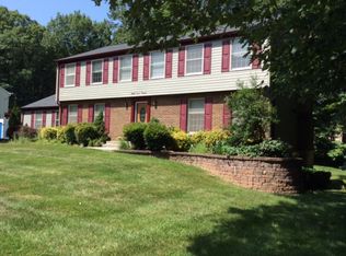 2700 Viking Dr, Herndon, VA 20171