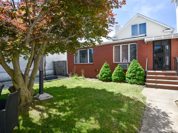 2064 Coleman Street image 1 of 22