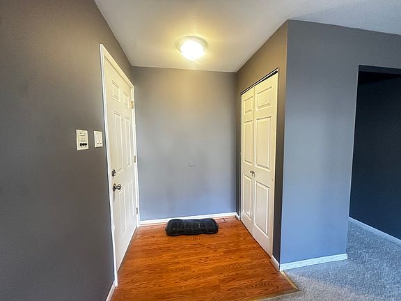 4th image of 810 E Castle Ct APT 5