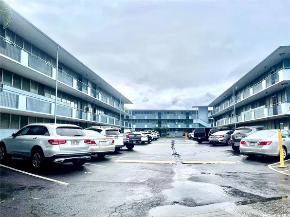 1209 Kokea St APT F203, Honolulu, HI 96817