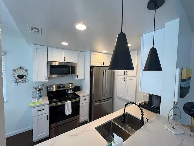 850 Cypress Point Way - 850 Cypress Point Way — Photo 4