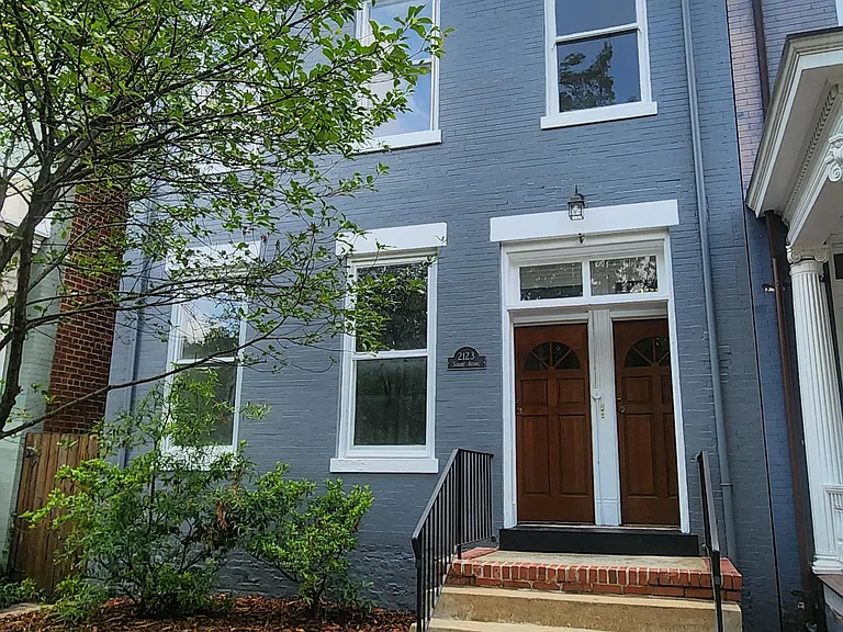 2123 Stuart Ave #B — Photo 1