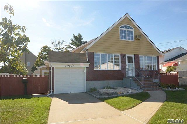 1st image of 36 Cleveland Pl