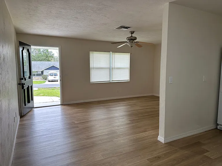 3500 N Honeylocust Dr — Photo 18