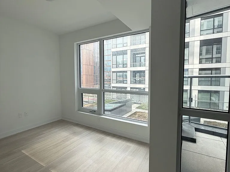 15 Richardson St #408 — Photo 6