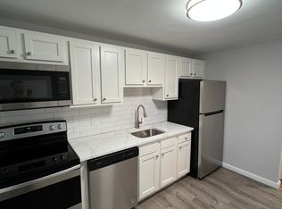 31 Burncoat St #1R, Worcester, MA 01605