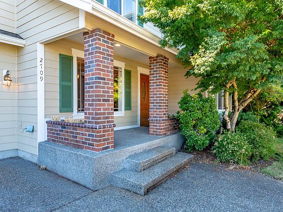 2nd image of 2709 17th Avenue Ct SW