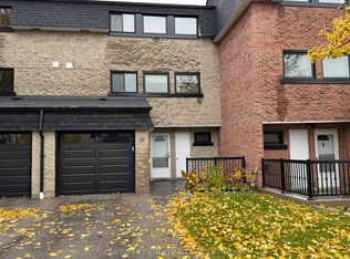38 Henderson Dr, Aurora, ON L4G 3L2
