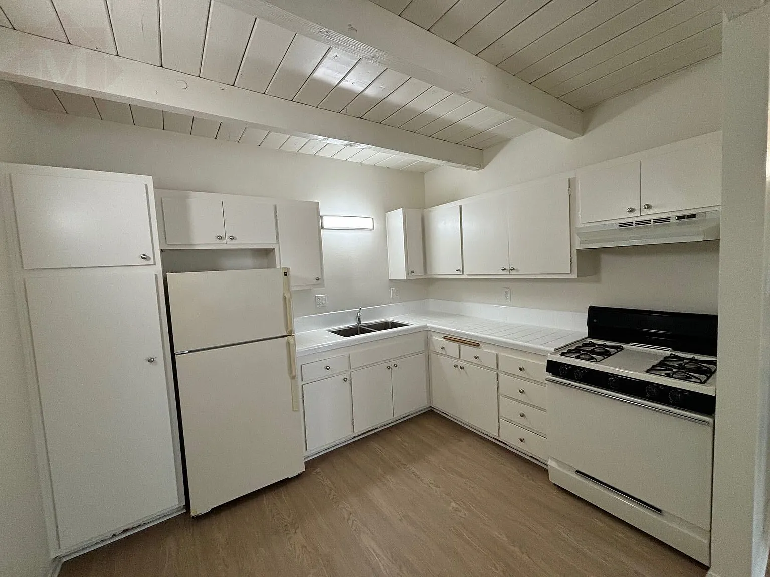 223 Ellwood Beach Dr — Photo 3