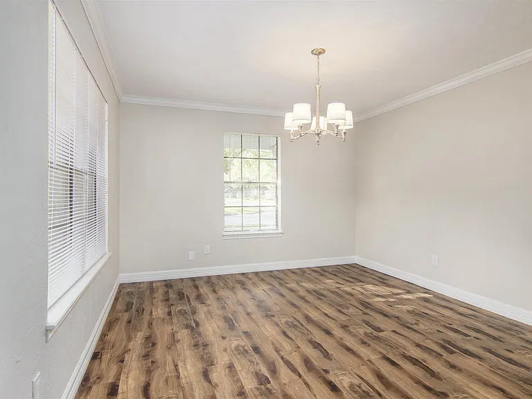 2716 Pine Cone Ln — Photo 10