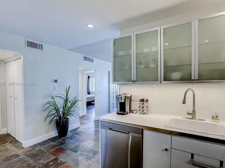 401 Golden Isles Dr #1101 — Photo 5